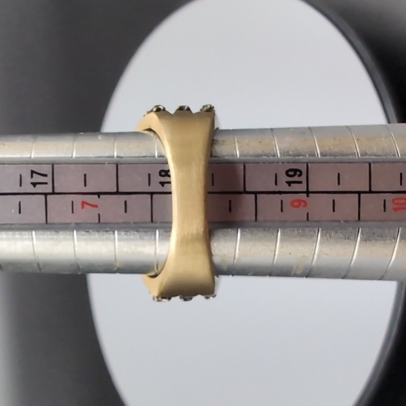 Heidi Daus| Green Rhinestone Frog Brass Toned Ring - Picture 10 of 10